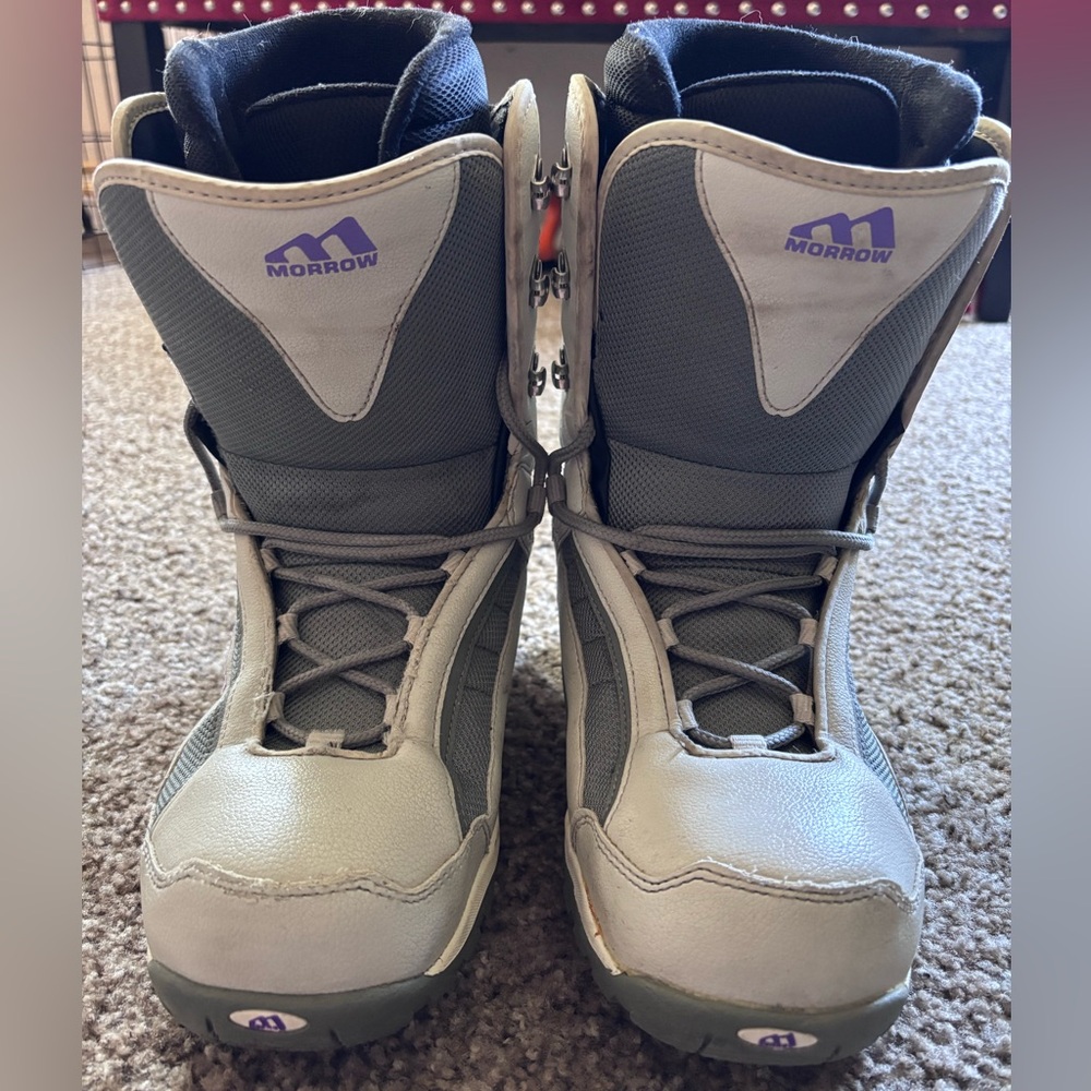 Morrow Wildflower 48 Snowboarding Boots